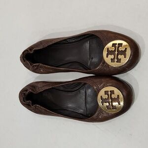 Tory Burch Flats With Gold Logo Size 7